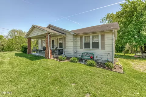 Exterior - 2424 Catherine Street Bristol Va 24201, Bristol, VA 24201 photo 4 of 16