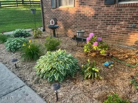 Exterior - 179 Cloverleaf Drive Bristol Va 24202, Bristol, VA 24202 photo 6 of 8