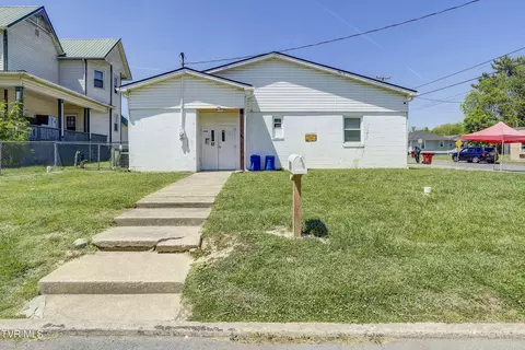 300 W Chilhowie Avenue Johnson City Tn 37604, Johnson City, TN 37604