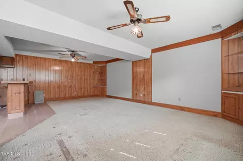 Living - 239 Horton Highway Fall Branch Tn 37656, Fall Branch, TN 37656 photo 4 of 4