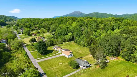 View/Area - 239 Horton Highway Fall Branch Tn 37656, Fall Branch, TN 37656 photo 4 of 7