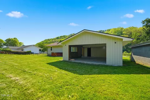 Exterior - 239 Horton Highway Fall Branch Tn 37656, Fall Branch, TN 37656 photo 4 of 5