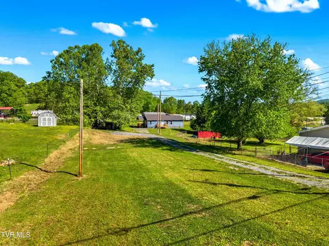 Exterior - 665 Rocky Summit Road Bean Station Tn 37708, Bean Station, TN 37708 photo 4 of 10