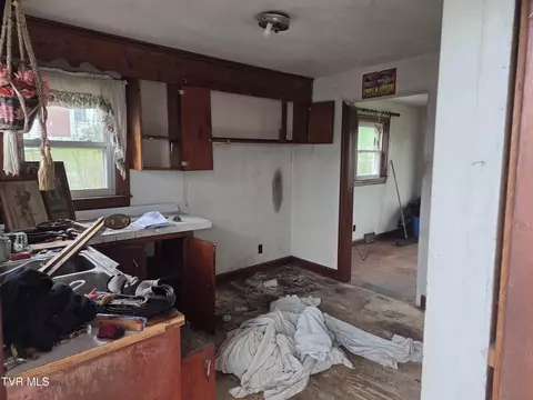 Kitchen - 10189 Crescent Road Glade Spring Va 24340, Glade Spring, VA 24340 photo 1 of 1