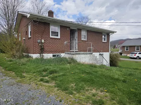 Exterior - 10189 Crescent Road Glade Spring Va 24340, Glade Spring, VA 24340 photo 4 of 10