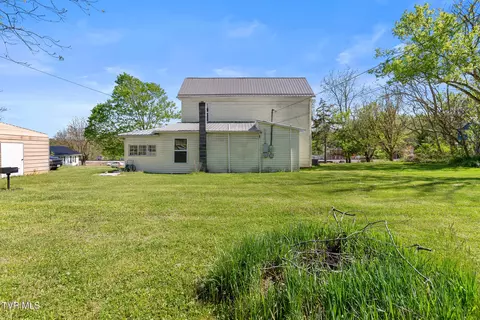 Exterior - 210 Evergreen Street Glade Spring Va 24340, Glade Spring, VA 24340 photo 7 of 9