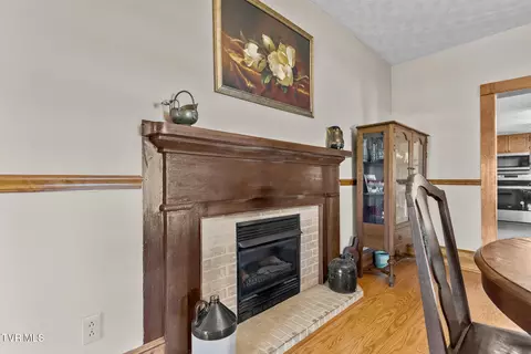 Dining - 210 Evergreen Street Glade Spring Va 24340, Glade Spring, VA 24340 photo 2 of 2