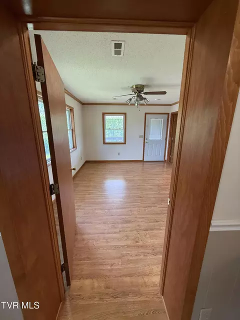 Other - 914 E Mountain View Road Johnson City Tn 37601, Johnson City, TN 37601 photo 8 of 19