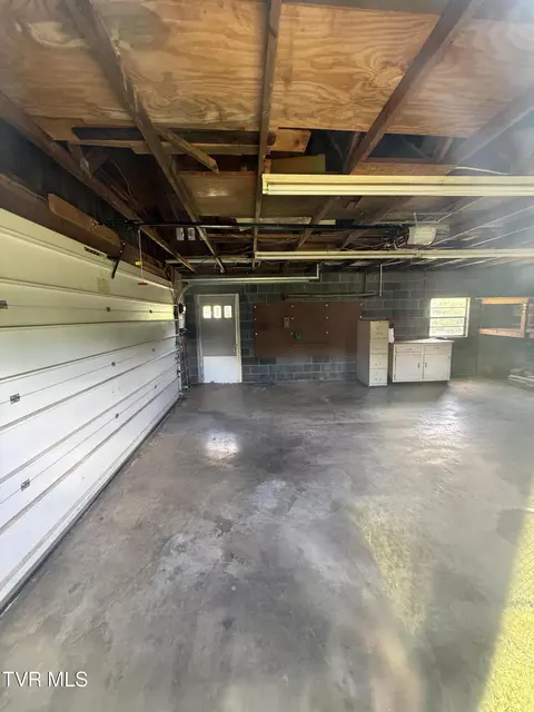 Other - 914 E Mountain View Road Johnson City Tn 37601, Johnson City, TN 37601 photo 5 of 19