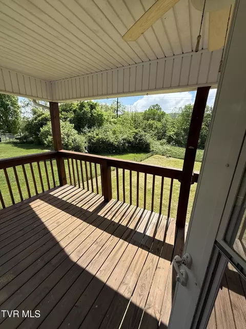 Exterior - 914 E Mountain View Road Johnson City Tn 37601, Johnson City, TN 37601 photo 13 of 17