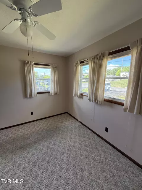 Bedroom - 914 E Mountain View Road Johnson City Tn 37601, Johnson City, TN 37601 photo 3 of 8