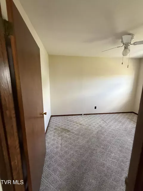 Bedroom - 914 E Mountain View Road Johnson City Tn 37601, Johnson City, TN 37601 photo 6 of 8