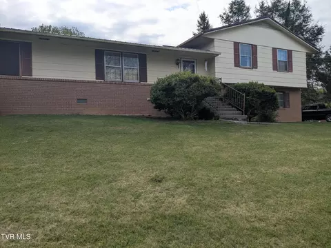 201 Spring Brook Drive Bristol Tn 37620, Bristol, TN 37620 photo 2