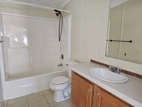 Bath - 8802 Gateway Drive Wise Va 24293, Wise, VA 24293 photo 4 of 4
