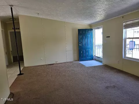 Living - 8802 Gateway Drive Wise Va 24293, Wise, VA 24293 photo 1 of 3