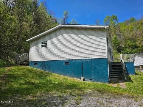 Exterior - 8802 Gateway Drive Wise Va 24293, Wise, VA 24293 photo 3 of 6