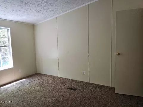 Bedroom - 8802 Gateway Drive Wise Va 24293, Wise, VA 24293 photo 3 of 5