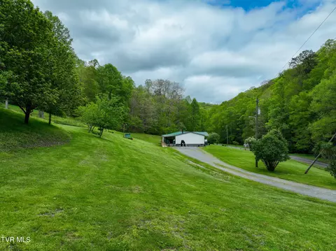 Exterior - 903 Flatwoods Road Coeburn Va 24230, Coeburn, VA 24230 photo 14 of 20