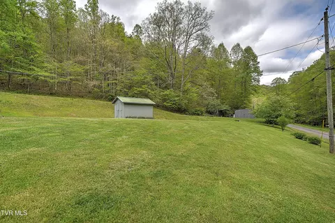 Exterior - 903 Flatwoods Road Coeburn Va 24230, Coeburn, VA 24230 photo 5 of 20