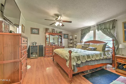 Bedroom - 903 Flatwoods Road Coeburn Va 24230, Coeburn, VA 24230 photo 4 of 5