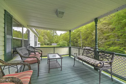 Exterior - 903 Flatwoods Road Coeburn Va 24230, Coeburn, VA 24230 photo 3 of 20