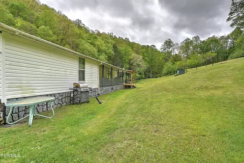 Exterior - 903 Flatwoods Road Coeburn Va 24230, Coeburn, VA 24230 photo 10 of 20