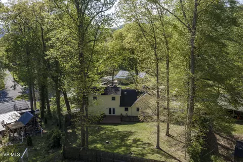 Exterior - 802 Chestnut Avenue Erwin Tn 37650, Erwin, TN 37650 photo 15 of 20