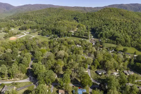 View/Area - 802 Chestnut Avenue Erwin Tn 37650, Erwin, TN 37650 photo 4 of 5