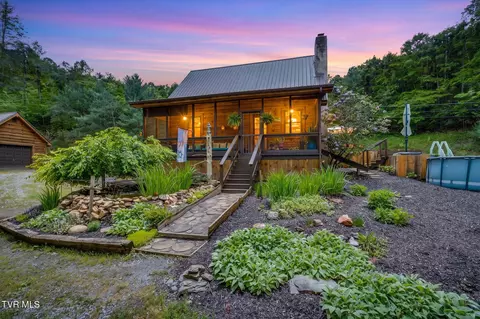 556 Underwood Springs Branch Road Bluff City Tn 37618, Bluff City, TN 37618