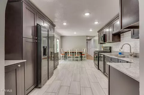 Kitchen - 638 S Elm Avenue Erwin Tn 37650, Erwin, TN 37650 photo 3 of 4