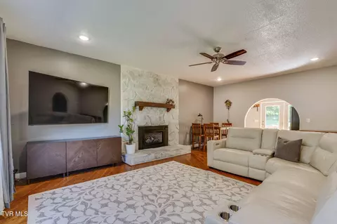 Other - 638 S Elm Avenue Erwin Tn 37650, Erwin, TN 37650 photo 2 of 10