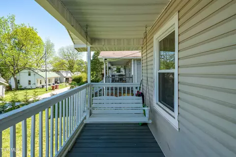 Exterior - 304 E Chestnut Street Johnson City Tn 37601, Johnson City, TN 37601 photo 6 of 10