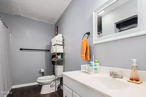 Bath - 304 E Chestnut Street Johnson City Tn 37601, Johnson City, TN 37601 photo 1 of 1