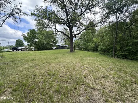 2735 W Walnut Street Johnson City Tn 37604, Johnson City, TN 37604