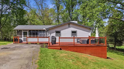 241 Summer Sound Road Piney Flats Tn 37686, Piney Flats, TN 37686