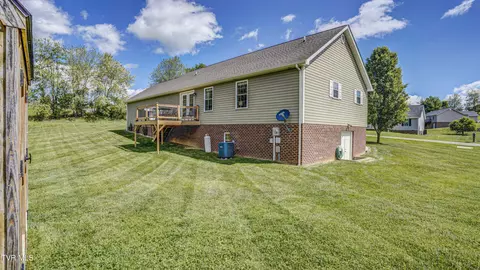 Exterior - 17500 Bridle Drive Abingdon Va 24210, Abingdon, VA 24210 photo 5 of 9