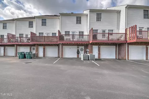 Exterior - 574 Beaverview Drive Bristol Va 24201, Bristol, VA 24201 photo 5 of 7