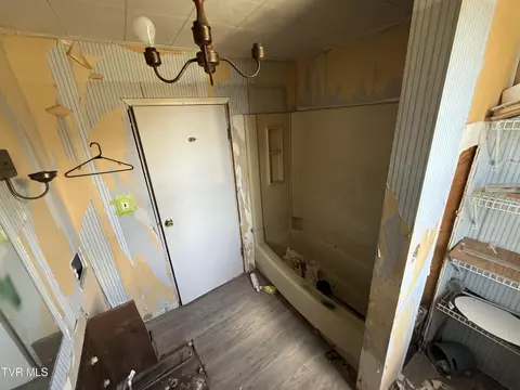 Bath - 656 N Main Avenue Erwin Tn 37650, Erwin, TN 37650 photo 1 of 1