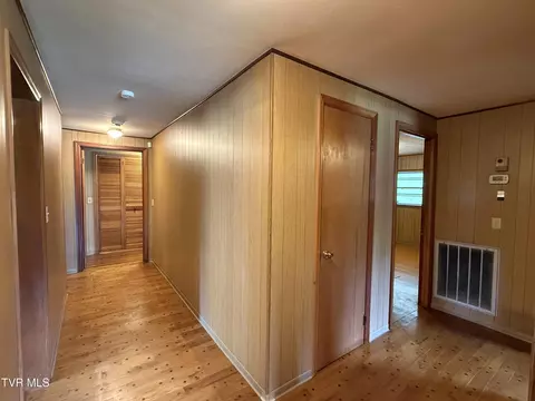 Entry Way - 226 Little Cassi Creek Road Chuckey Tn 37641, Chuckey, TN 37641 photo 2 of 4