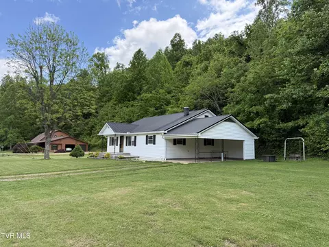 Exterior - 226 Little Cassi Creek Road Chuckey Tn 37641, Chuckey, TN 37641 photo 8 of 10