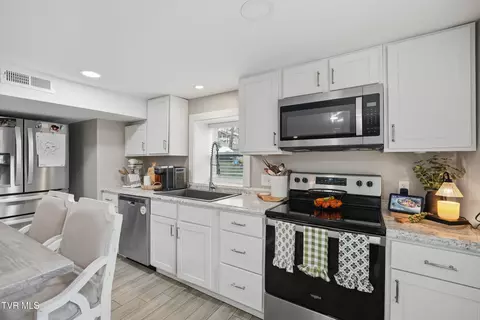 Kitchen - 664 Page Street Bristol Va 24201, Bristol, VA 24201 photo 2 of 2