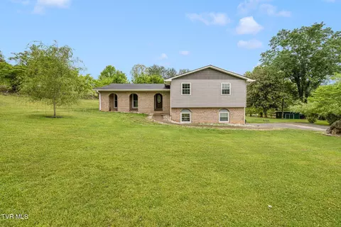 780 Dry Branch Road Bluff City Tn 37618, Bluff City, TN 37618