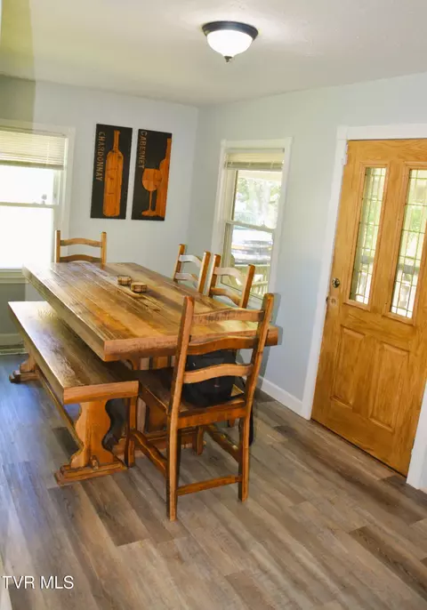 Dining - 6081 Pole Bridge Road Wise Va 24293, Wise, VA 24293 photo 2 of 2