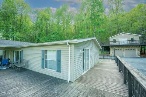 100 Edwards Ridge Road Erwin Tn 37650, Erwin, TN 37650