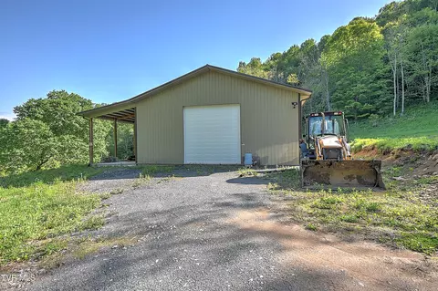 699 Heaton Creek Road Roan Mountain Tn 37687, Roan Mountain, TN 37687