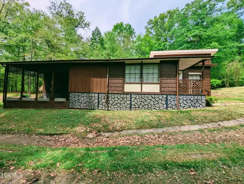 380 Hospital Drive Clintwood Va 24228, Clintwood, VA 24228