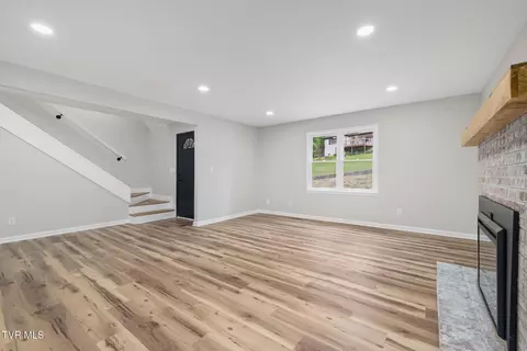 Living - 143 Horton Ridge Road Erwin Tn 37650, Erwin, TN 37650 photo 4 of 7