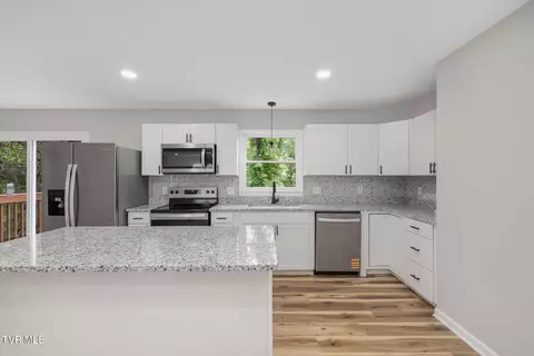 Kitchen - 143 Horton Ridge Road Erwin Tn 37650, Erwin, TN 37650 photo 2 of 3
