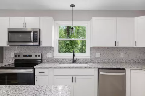 Kitchen - 143 Horton Ridge Road Erwin Tn 37650, Erwin, TN 37650 photo 3 of 3