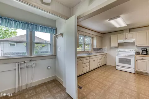 Other - 945 N Elm Avenue Erwin Tn 37650, Erwin, TN 37650 photo 5 of 19